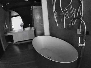 voyeurcam-casa-salsa-bathtub-pov