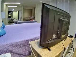 voyeurcam-casa-salsa-bathtub-pov camsoda