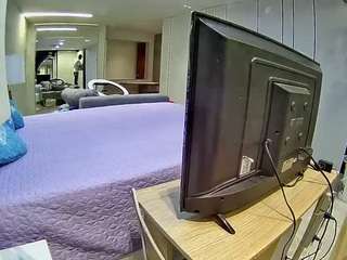 voyeurcam-casa-salsa-bathtub-pov camsoda