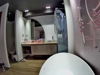 voyeurcam-casa-salsa-bathtub-pov