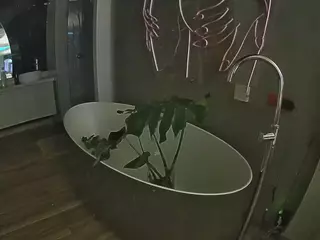 voyeurcam-casa-salsa-bathtub-pov's Live Sex Cam Show