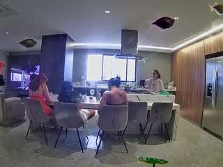 voyeurcam-casa-salsa-fishtank Adult Chat Guest camsoda