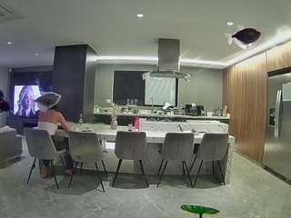 Adult Roulette Cam camsoda voyeurcam-casa-salsa-fishtank