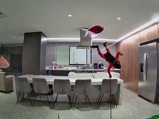 voyeurcam-casa-salsa-fishtank