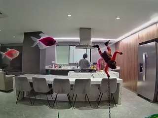 voyeurcam-casa-salsa-fishtank