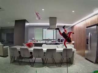 voyeurcam-casa-salsa-fishtank