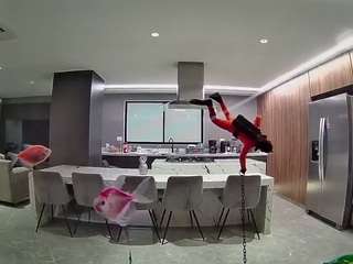 voyeurcam-casa-salsa-fishtank
