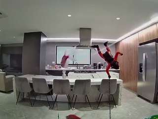 voyeurcam-casa-salsa-fishtank