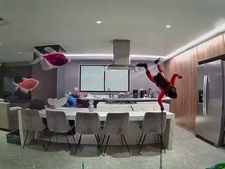 voyeurcam-casa-salsa-fishtank