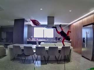 voyeurcam-casa-salsa-fishtank