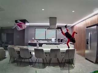 voyeurcam-casa-salsa-fishtank