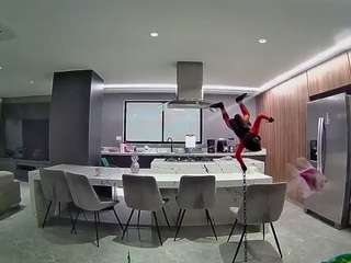 voyeurcam-casa-salsa-fishtank