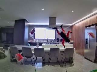 voyeurcam-casa-salsa-fishtank