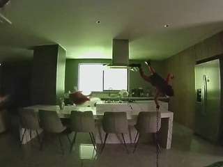 voyeurcam-casa-salsa-fishtank