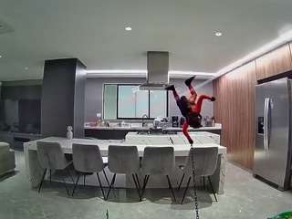 voyeurcam-casa-salsa-fishtank
