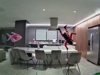 voyeurcam-casa-salsa-fishtank