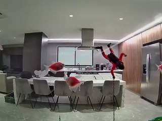 voyeurcam-casa-salsa-fishtank