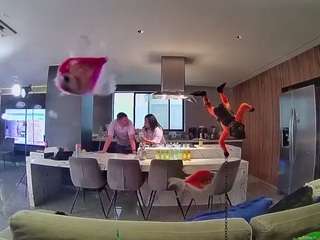 voyeurcam-casa-salsa-fishtank