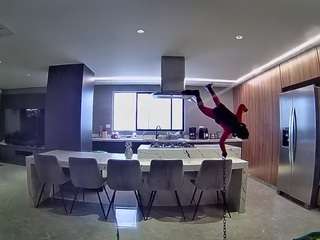 voyeurcam-casa-salsa-fishtank