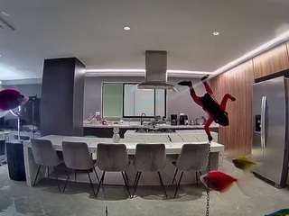 voyeurcam-casa-salsa-fishtank