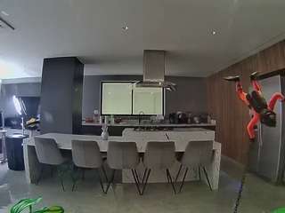 voyeurcam-casa-salsa-fishtank
