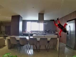 voyeurcam-casa-salsa-fishtank