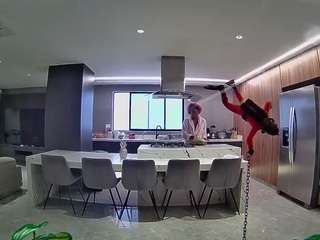 voyeurcam-casa-salsa-fishtank