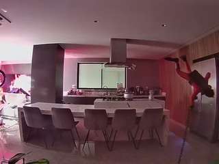 voyeurcam-casa-salsa-fishtank