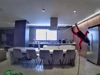 voyeurcam-casa-salsa-fishtank