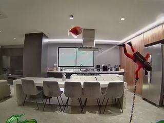 voyeurcam-casa-salsa-fishtank