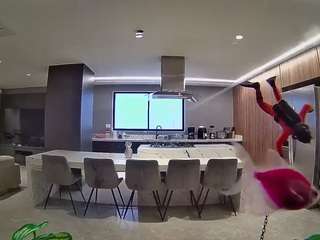 voyeurcam-casa-salsa-fishtank