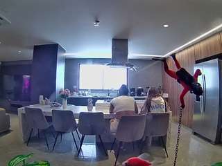 voyeurcam-casa-salsa-fishtank