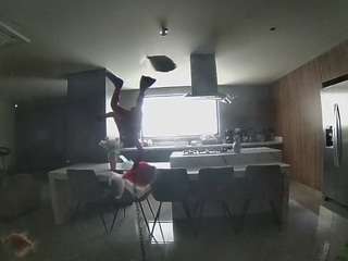voyeurcam-casa-salsa-fishtank