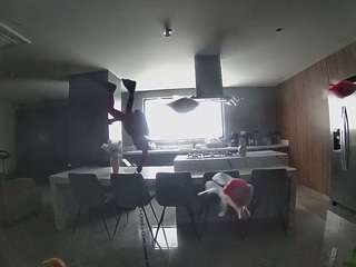 voyeurcam-casa-salsa-fishtank