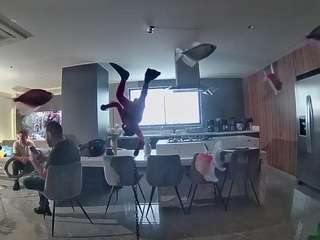 voyeurcam-casa-salsa-fishtank