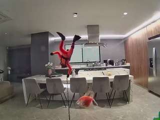 voyeurcam-casa-salsa-fishtank