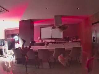 voyeurcam-casa-salsa-fishtank