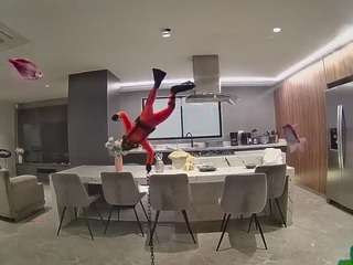voyeurcam-casa-salsa-fishtank
