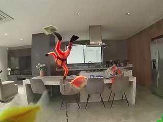 voyeurcam-casa-salsa-fishtank
