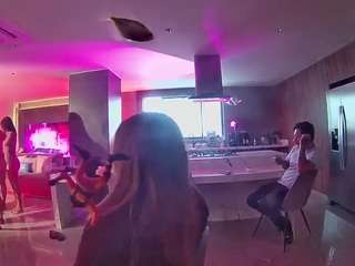 voyeurcam-casa-salsa-fishtank