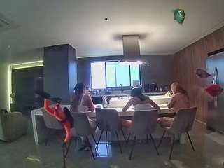 voyeurcam-casa-salsa-fishtank