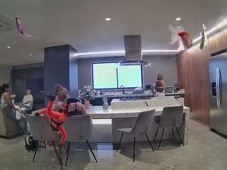 voyeurcam-casa-salsa-fishtank