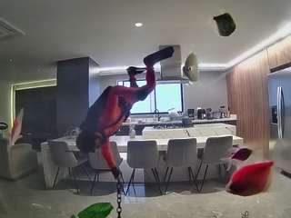 voyeurcam-casa-salsa-fishtank