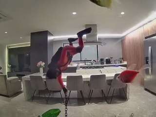 voyeurcam-casa-salsa-fishtank
