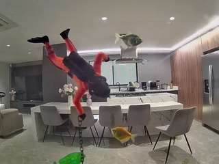 voyeurcam-casa-salsa-fishtank