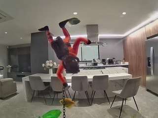 voyeurcam-casa-salsa-fishtank
