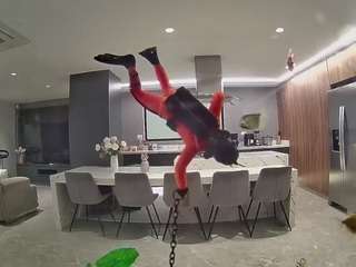 voyeurcam-casa-salsa-fishtank