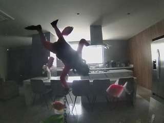 voyeurcam-casa-salsa-fishtank
