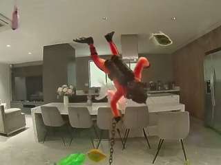 voyeurcam-casa-salsa-fishtank