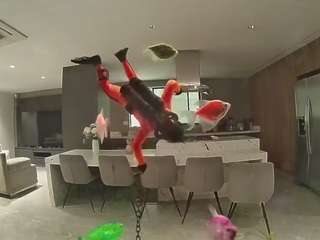 voyeurcam-casa-salsa-fishtank